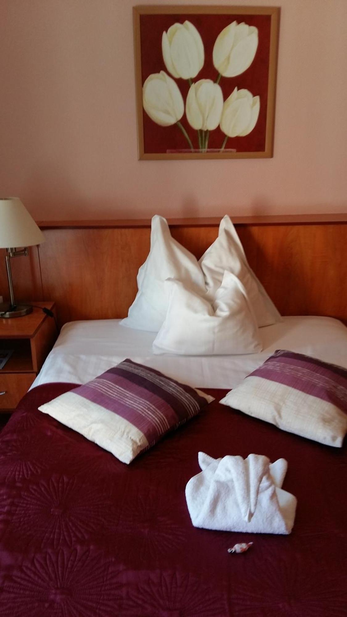 Isabell Apartments Gyor Bagian luar foto