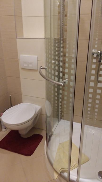 Isabell Apartments Gyor Bagian luar foto